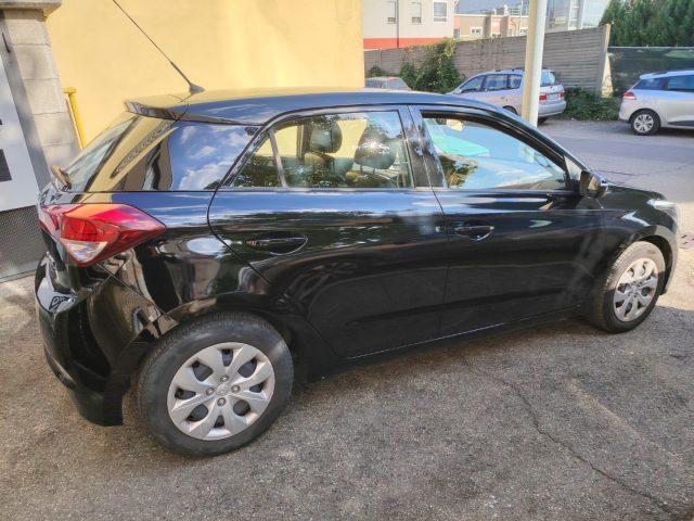 HYUNDAI i20 1.4 5 porte Comfort NEOPATENTATI PREZZO REALE