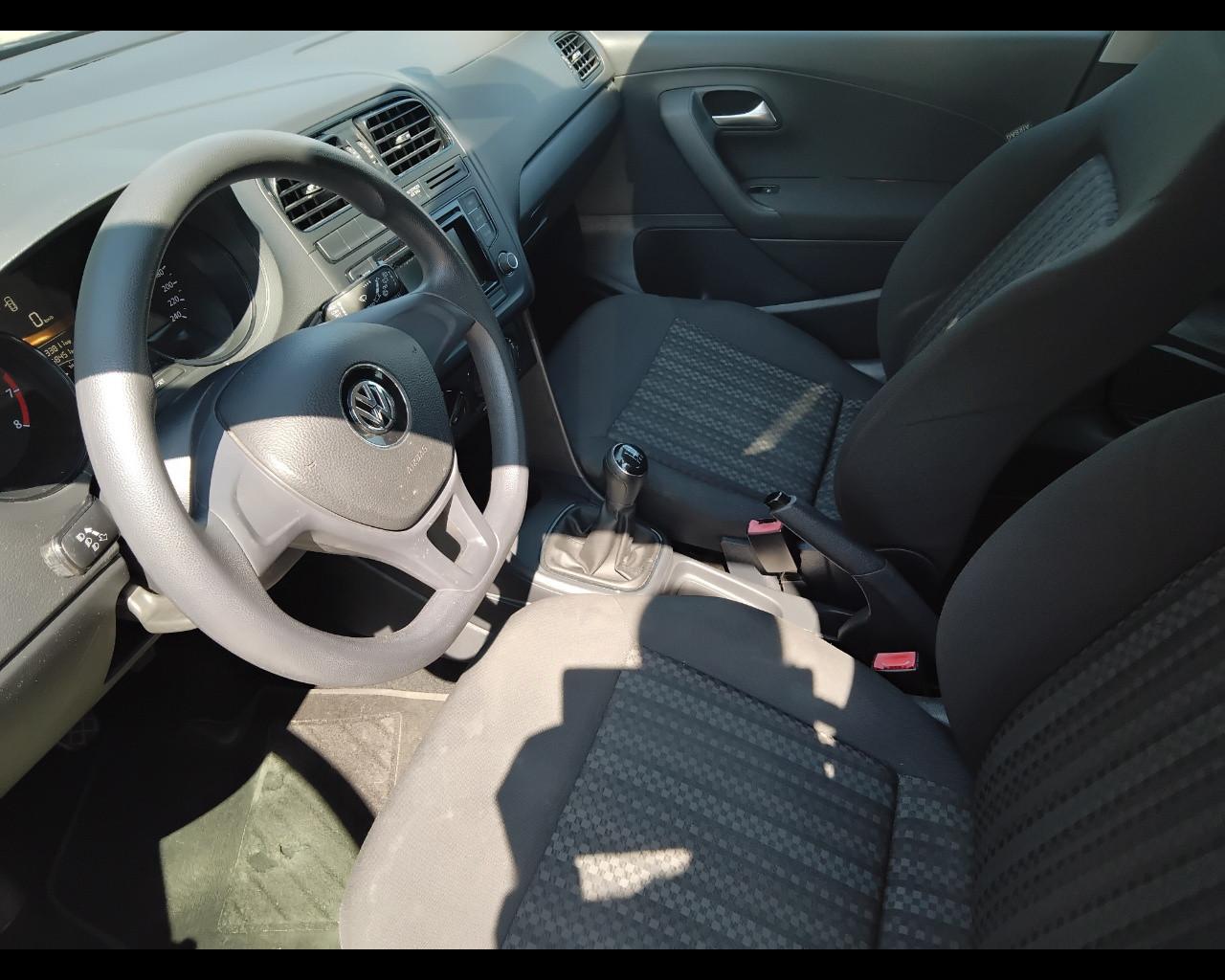 VOLKSWAGEN Polo V 2014 - Polo 5p 1.0 mpi Trendline 60cv