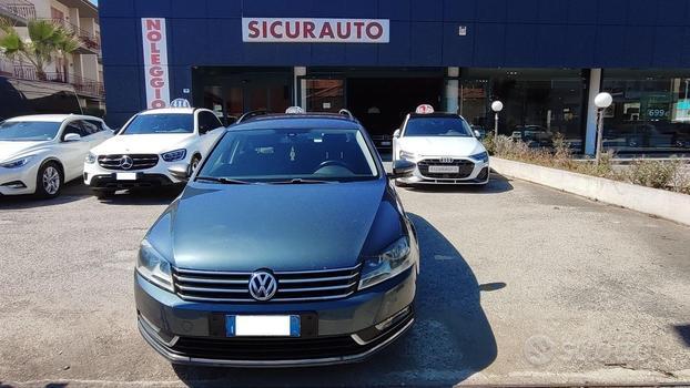 VOLKSWAGEN Passat Variant 2.0 TDI Highline BlueM