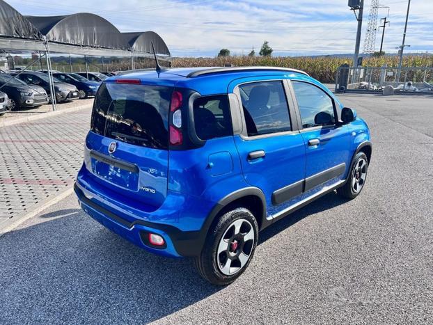 FIAT Panda 1.0 FireFly S&S Hybrid Cross