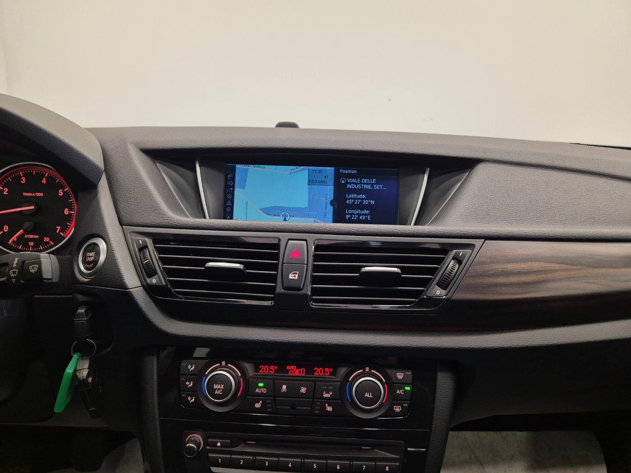 BMW X1 xdrive20i X-Line - Sens. Park. - Tetto