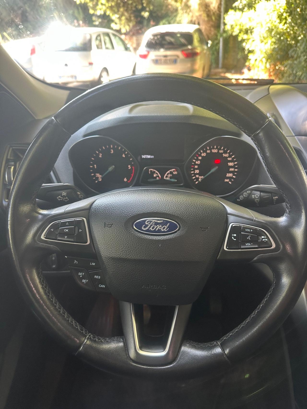 Ford Kuga 1.5 TDCI 120 CV S&S 2WD Titanium