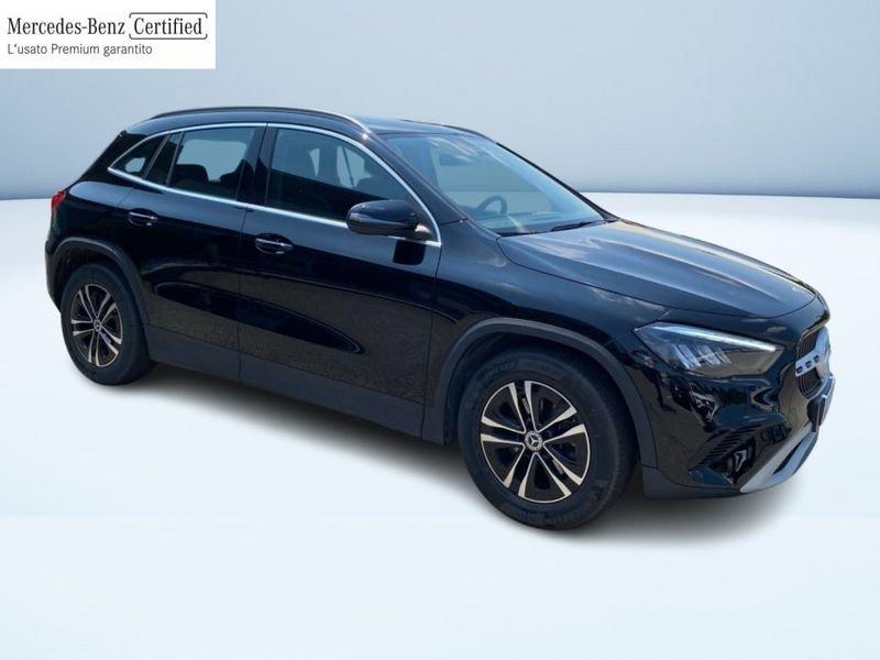 Mercedes-Benz GLA 180 D ADVANCED AUTO