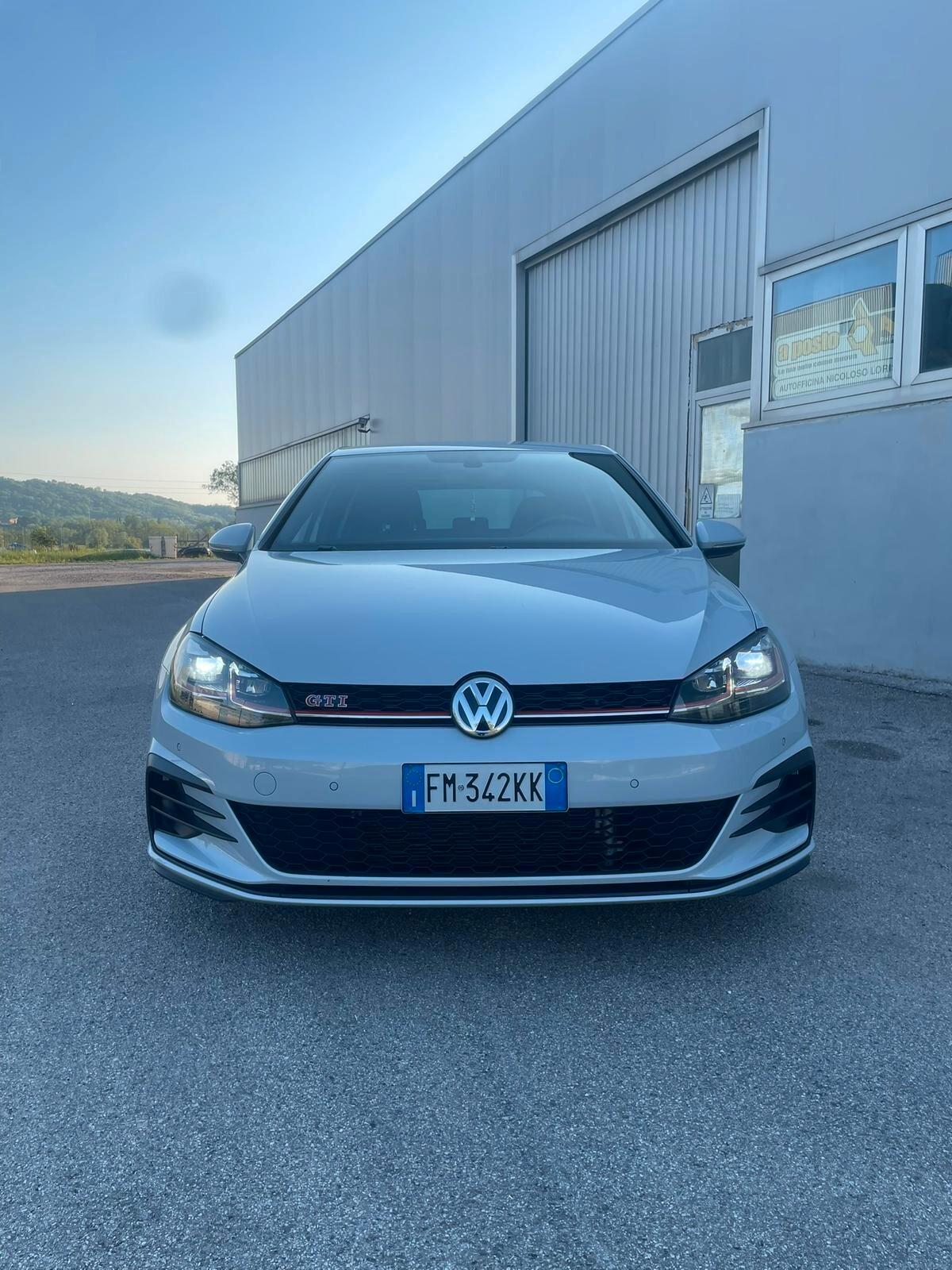 Volkswagen Golf GTI Performance 2.0 245 CV TSI 5p. BMT