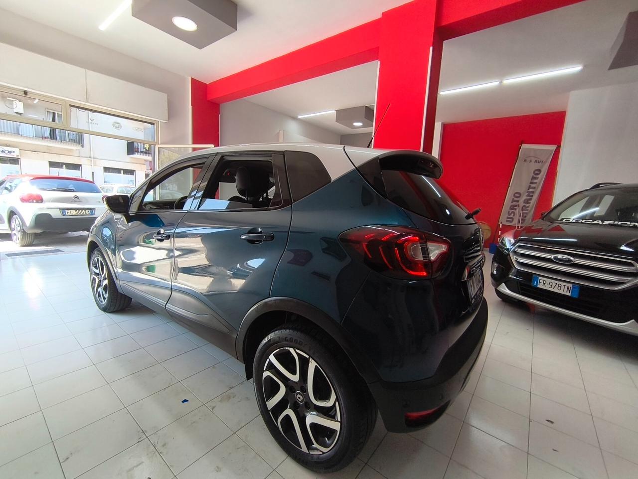 Renault Captur dCi 8V 90 CV EDC Sport Edition