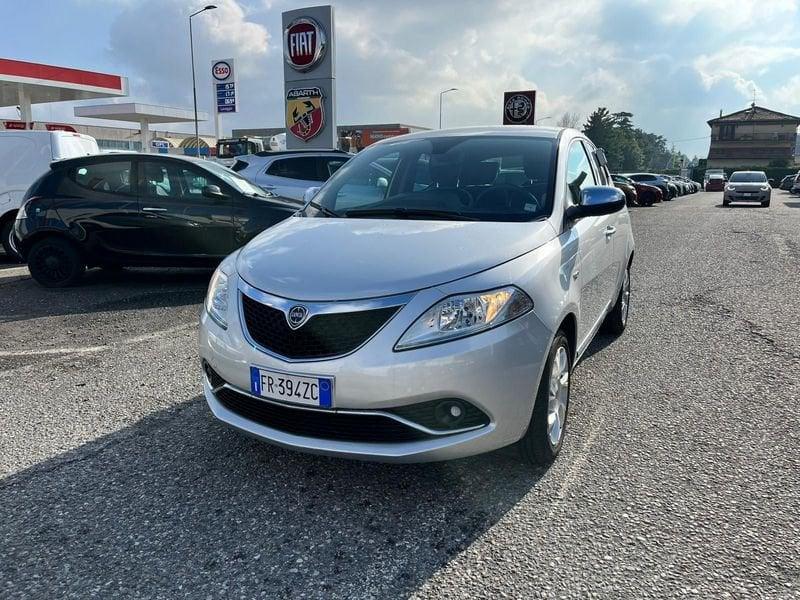 Lancia Ypsilon 1.2 69 CV 5 porte S&S Platinum