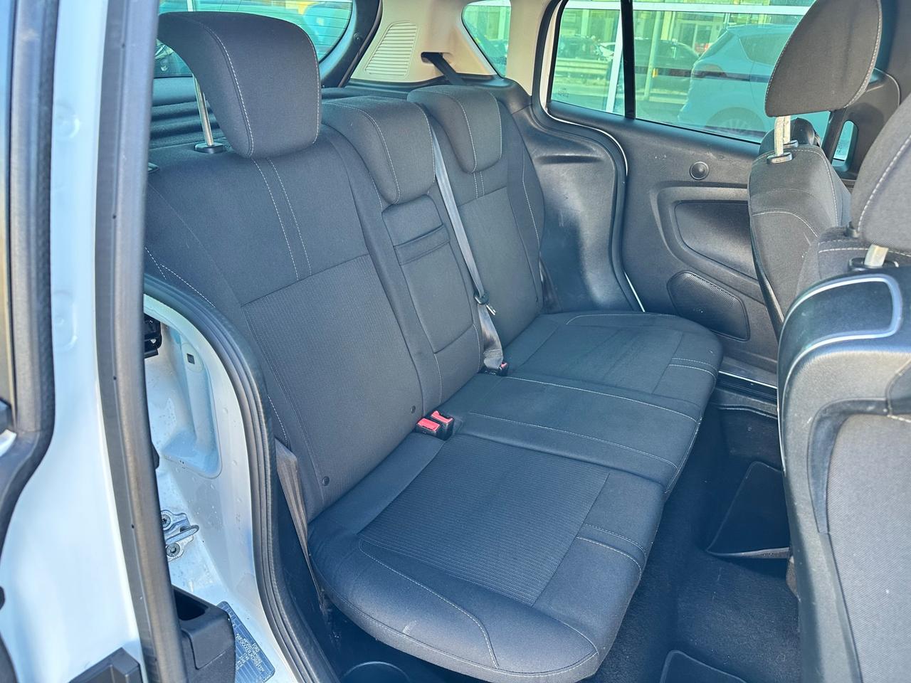 Ford B-Max 1.4 90 CV Titanium metano