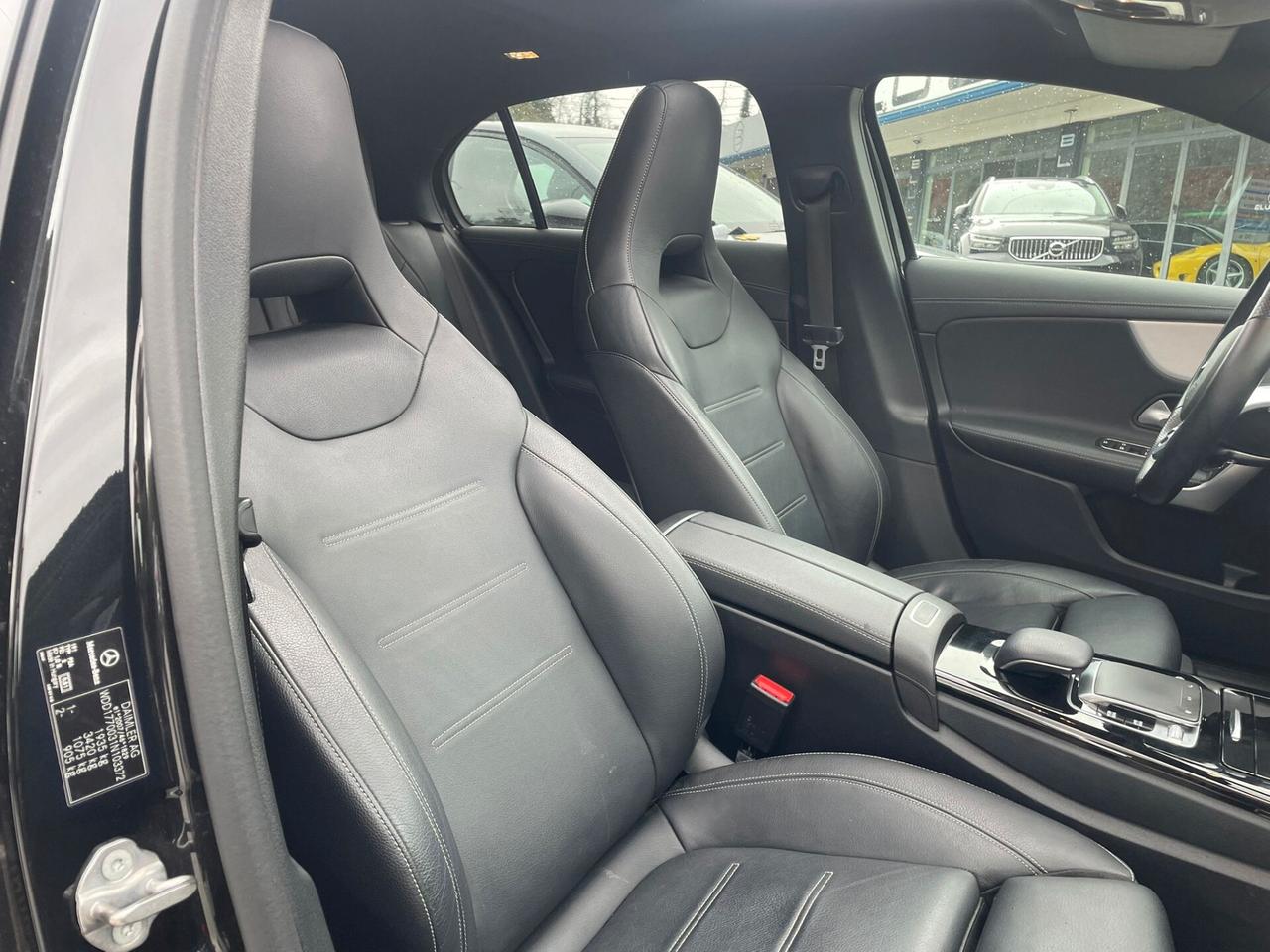 MERCEDES CLASSE A 180d PREMIUM AMG LINE *TETTO*