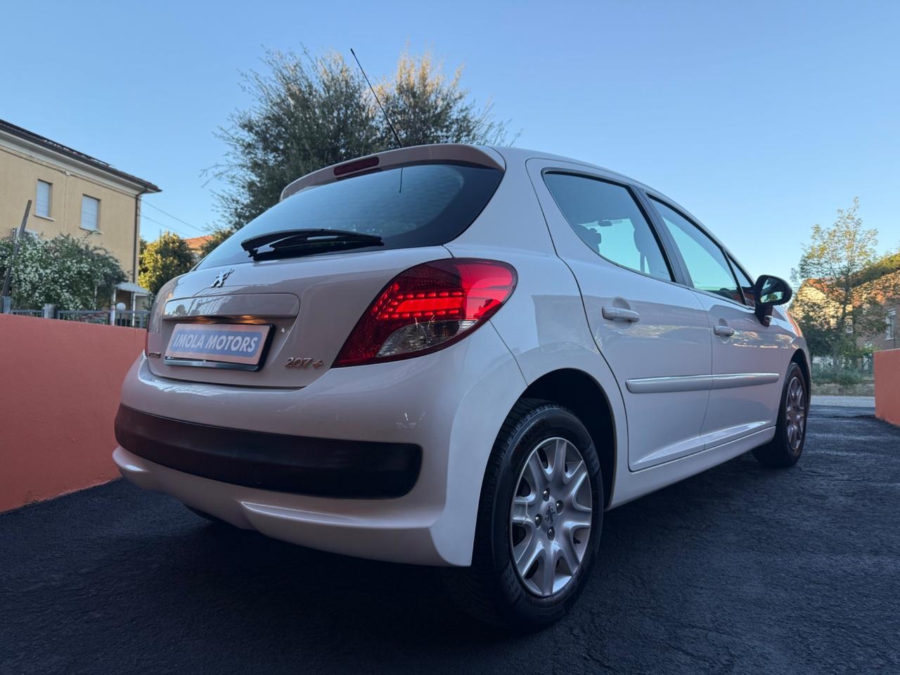 Peugeot 207 Plus 1.4 8V 75CV 5p. ECO GPL