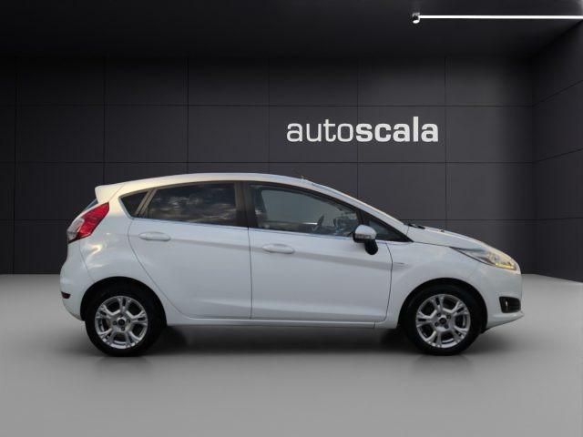 FORD Fiesta 1.5 TDCi 75CV 5 porte Titanium