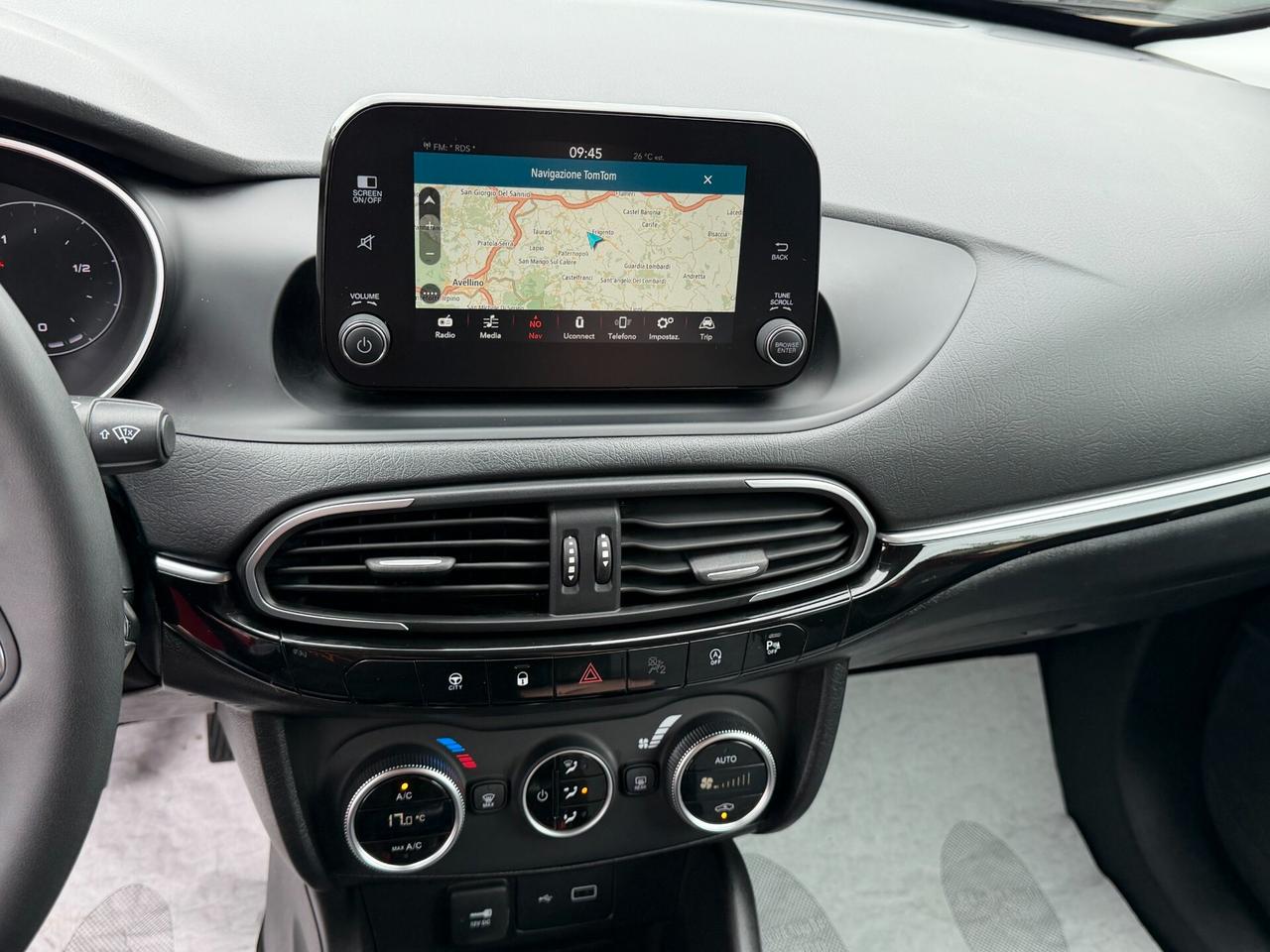 Fiat Tipo New 1.6 M.JET 130 cv. 5 porte CROSS (Nav)