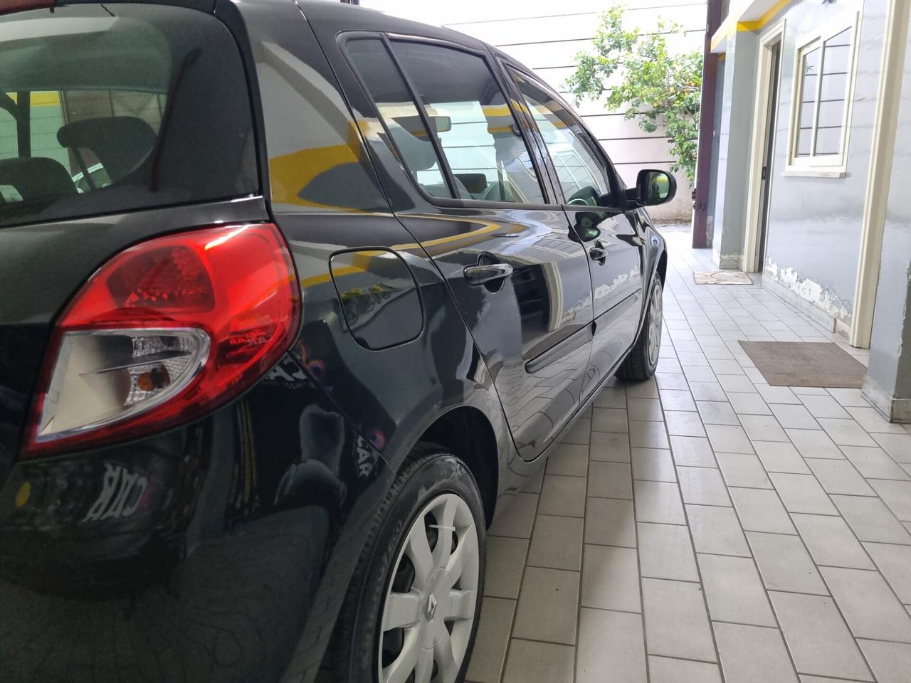 Renault Clio 1.2 16V 5 porte Dynamique