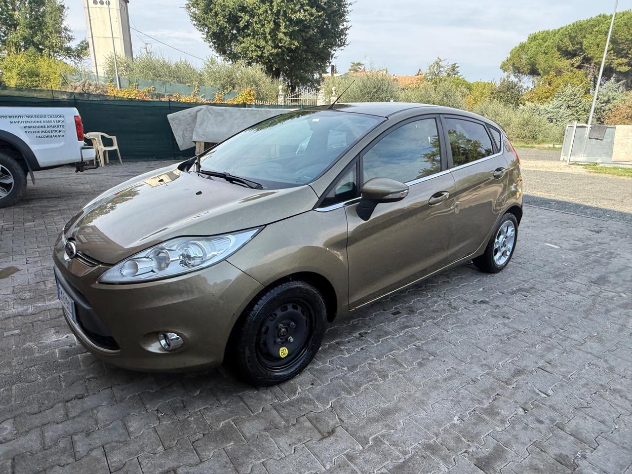 Ford Fiesta Ikon 1.4 TDCi 70CV 5 porte
