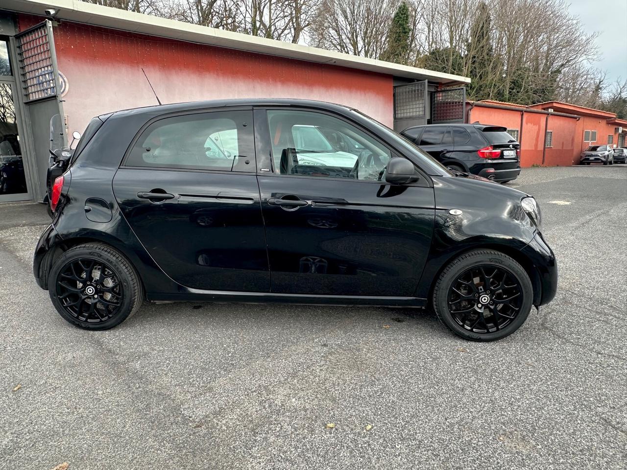 Smart ForFour 90 0.9 Turbo twinamic Passion Sport Edition Unipro Uff. Mercedes No obbligo finanziamento