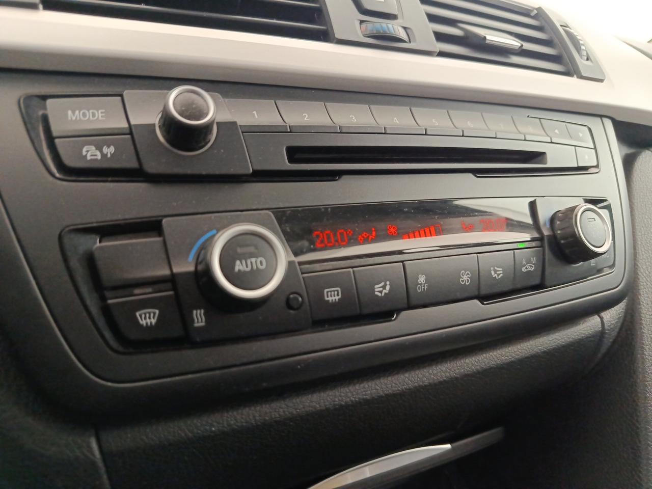 BMW Serie 3 (F30/31) - 320d Touring Business aut.