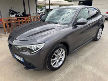Alfa Romeo Stelvio 2.2 Turbodiesel 160 CV AT8 RWD