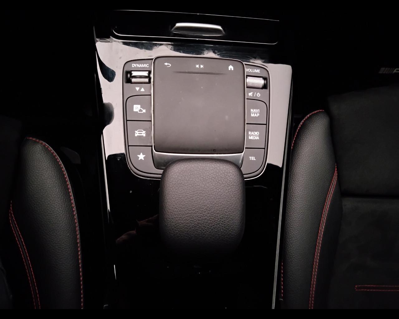 Mercedes-Benz Classe A - W177 2018 - A 180 d Premium auto