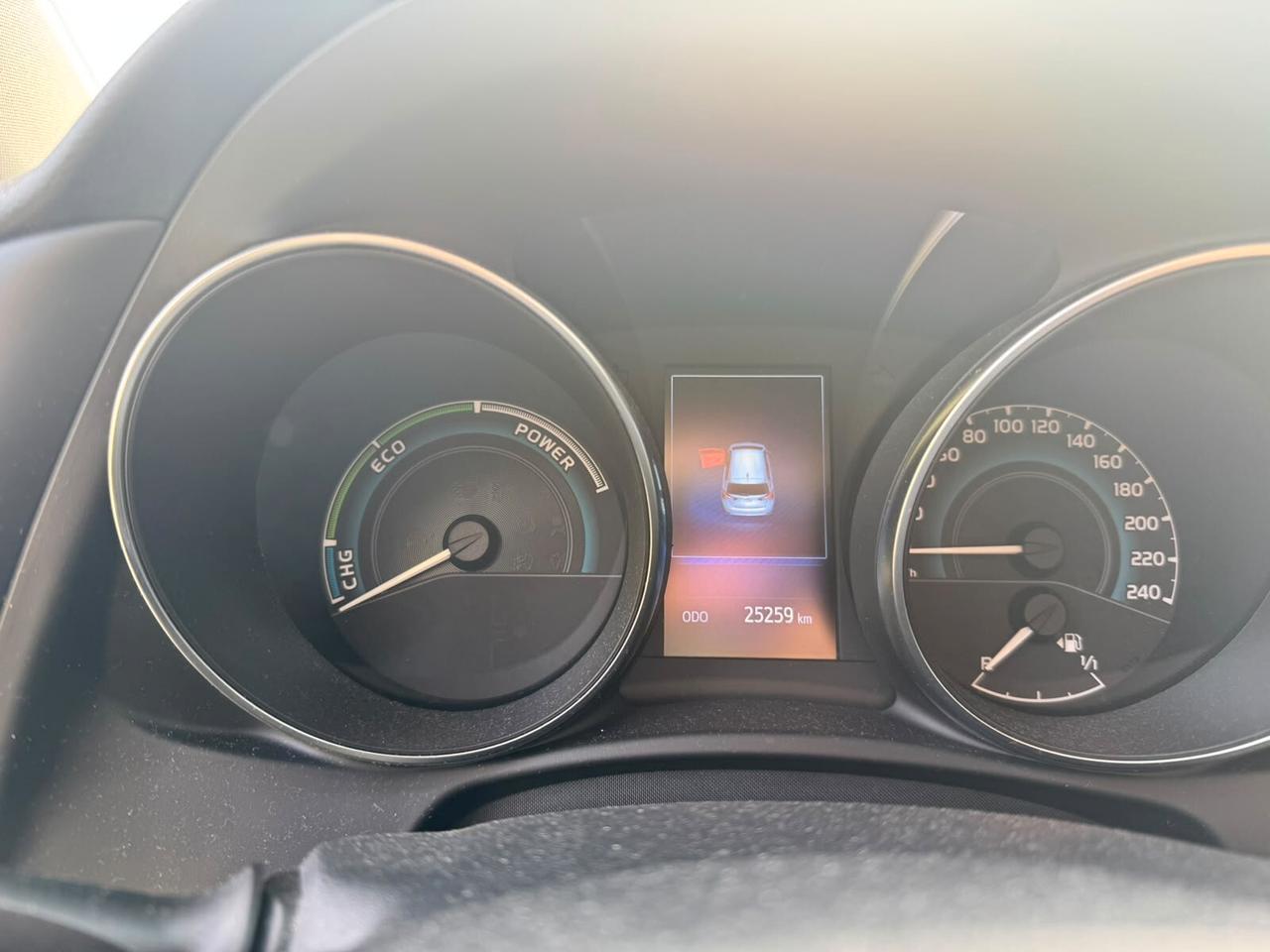 Toyota Auris 1.8 Hybrid Lounge