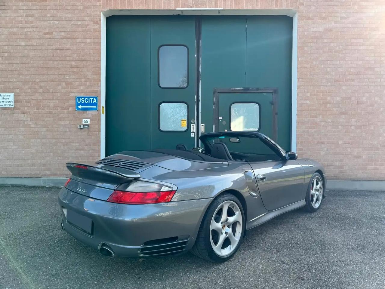 Porsche 911 Turbo cat Cabriolet