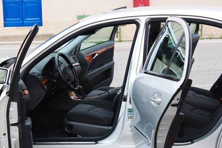 Mercedes-benz E 270 CDI cat Elegance 45.000 KM CERTIFICATI AUTO DA AMATORE PARI NUOVO