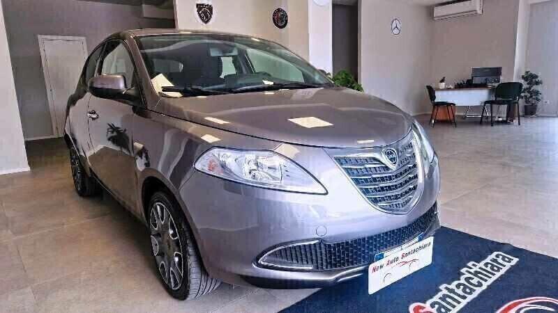 Lancia Ypsilon 1.3 M-Jet 95 CV S&S Gold
