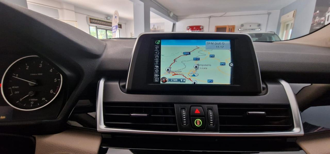 Bmw 2er Active Tourer 220xdrive Luxury 190 cv