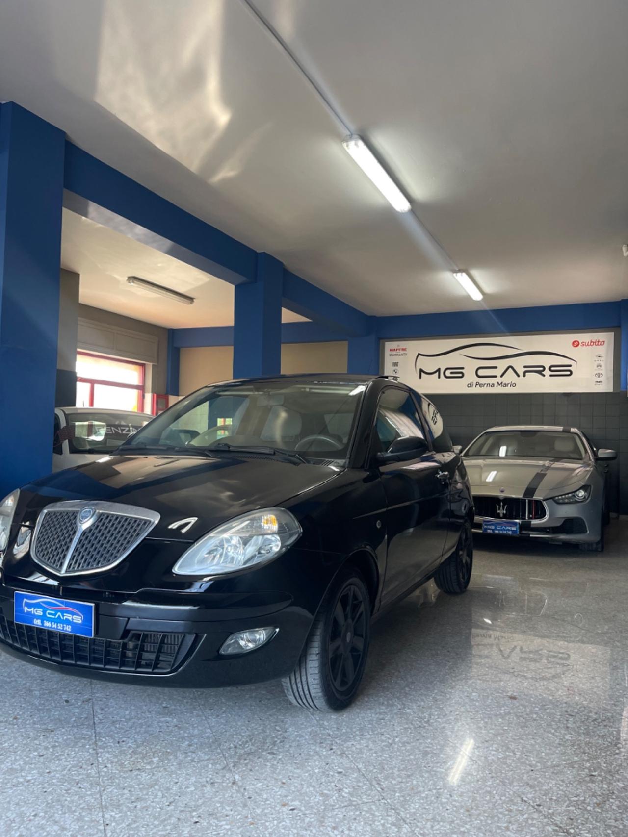 Lancia Ypsilon 1.3 Multijet 16V Platino