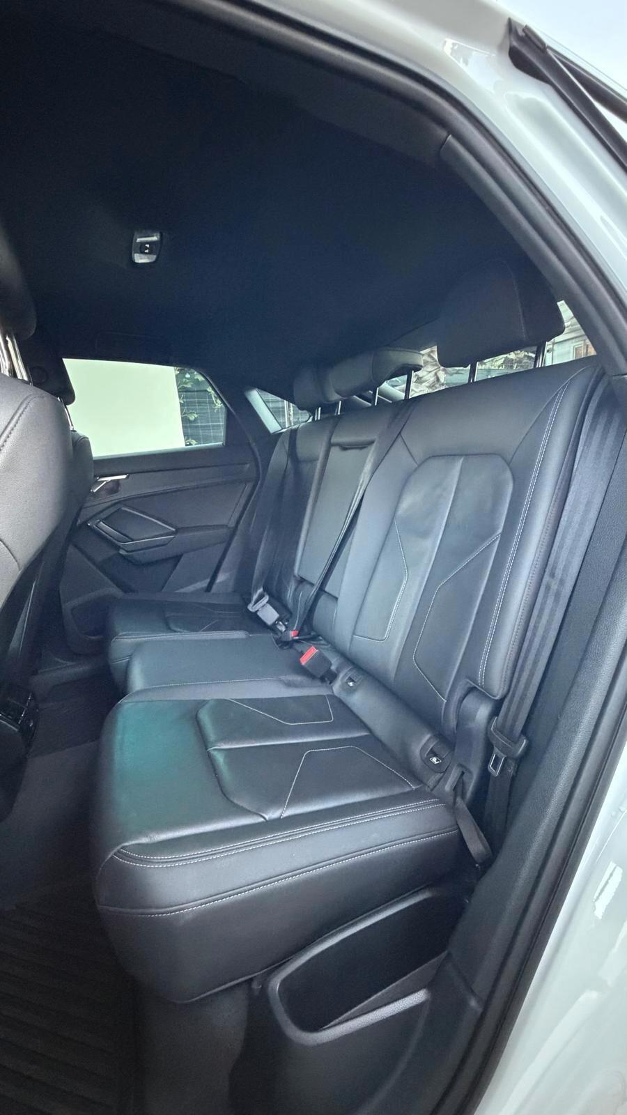 Audi Q3 Sportback Black S line