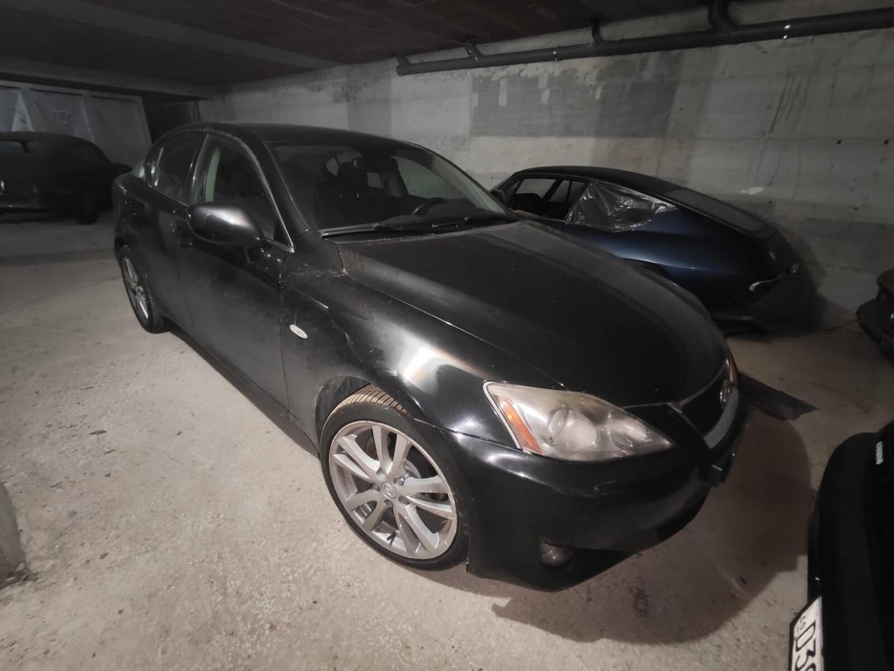 Lexus 220D 2.2 177CV