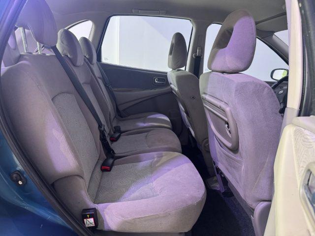 NISSAN Almera Tino 1.8i 16V cat ZX