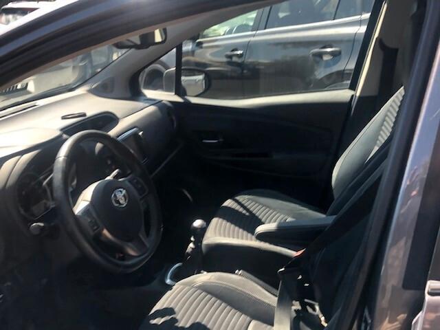 Toyota Yaris 1.4 D-4D 5 porte Lounge 2015