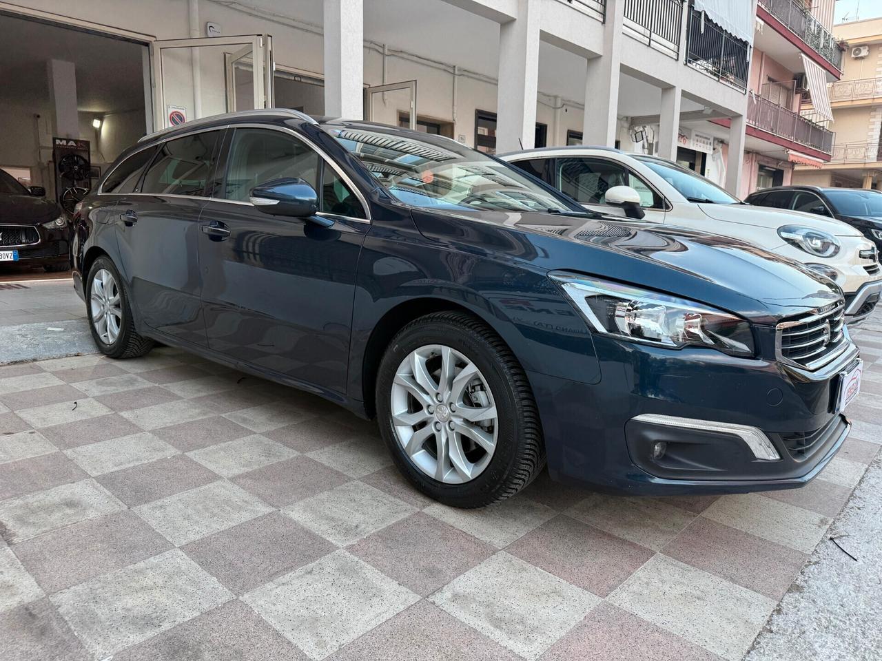 Peugeot 508 BlueHDi 150CV S&S SW Allure (GANCIO TRAINO)