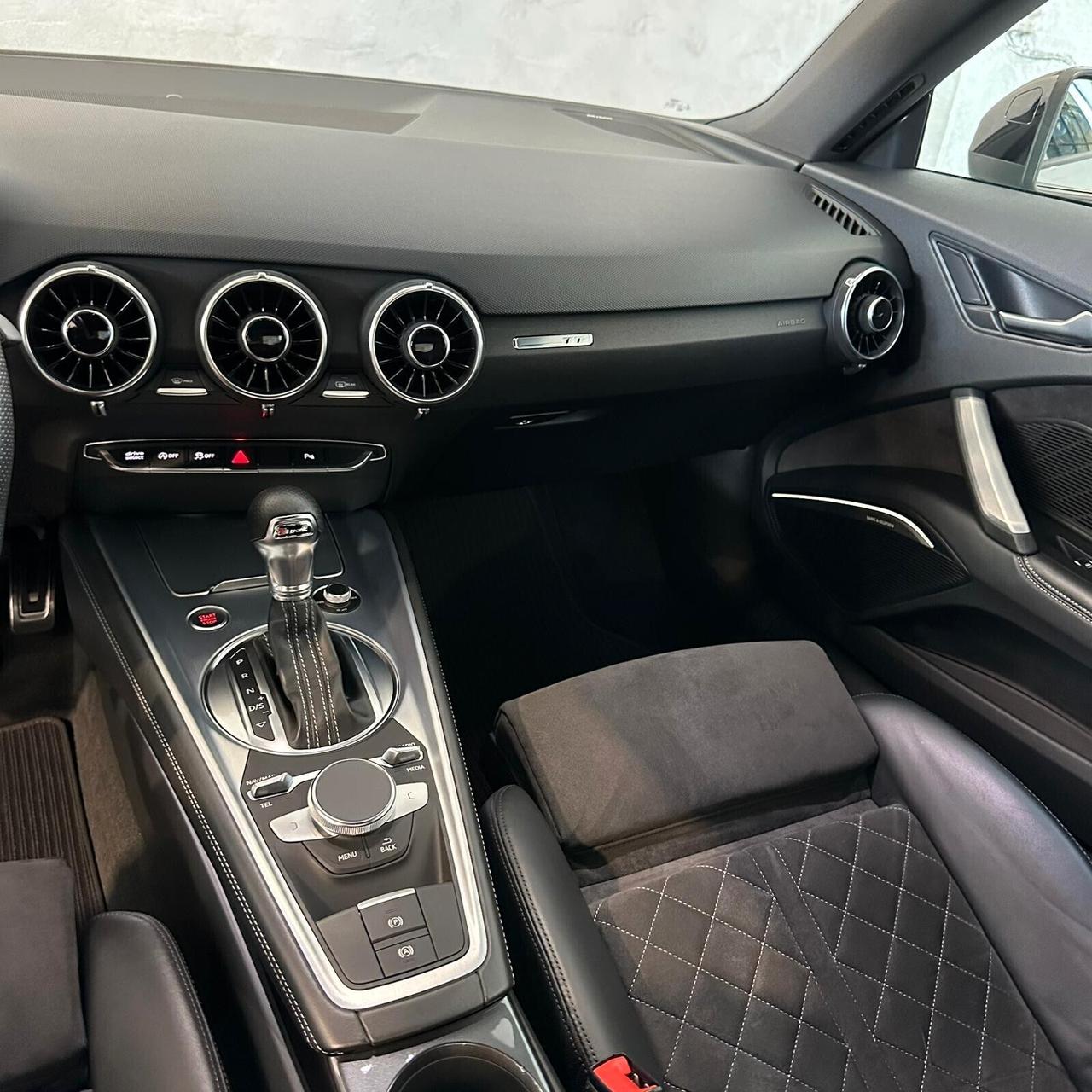 Audi TT Coupé 2.0 TFSI S tronic line