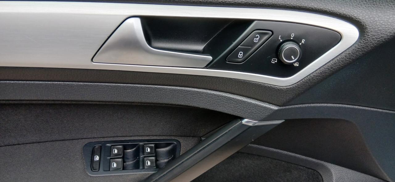 Volkswagen Golf 1.6 TDI 110 CV 5p. HIGHLINE VERSIONE CUP