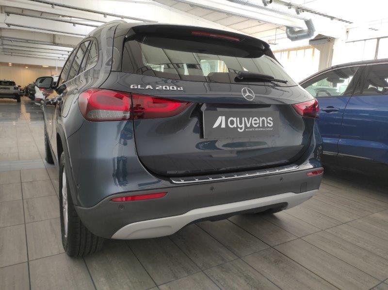Mercedes-Benz GLA (H247) - GLA 200 d Automatic Business