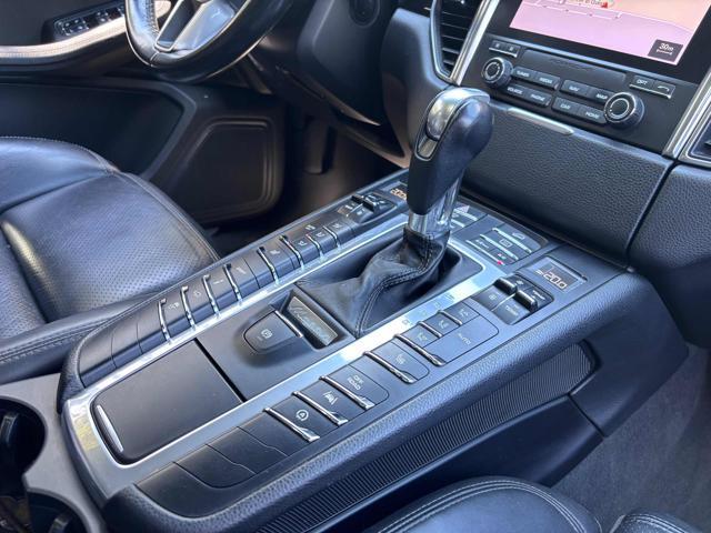 PORSCHE Macan 3.0 S Diesel, PASM, PDLS, 21" Turbo.
