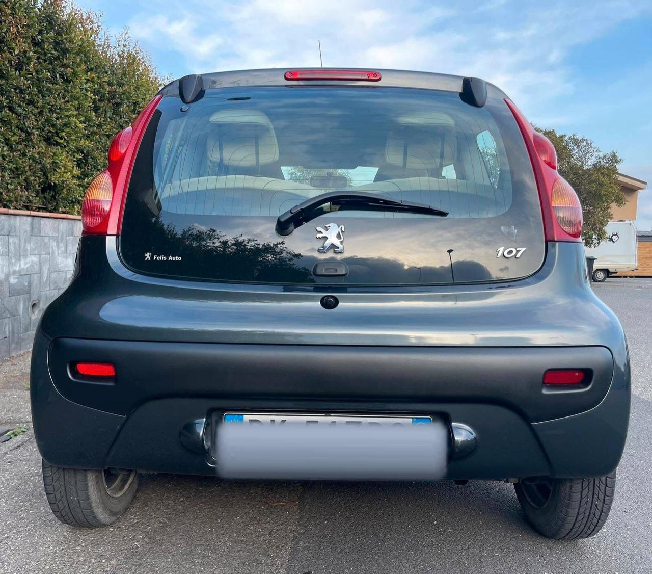 Peugeot 107 1.0 68CV 3p. Plaisir