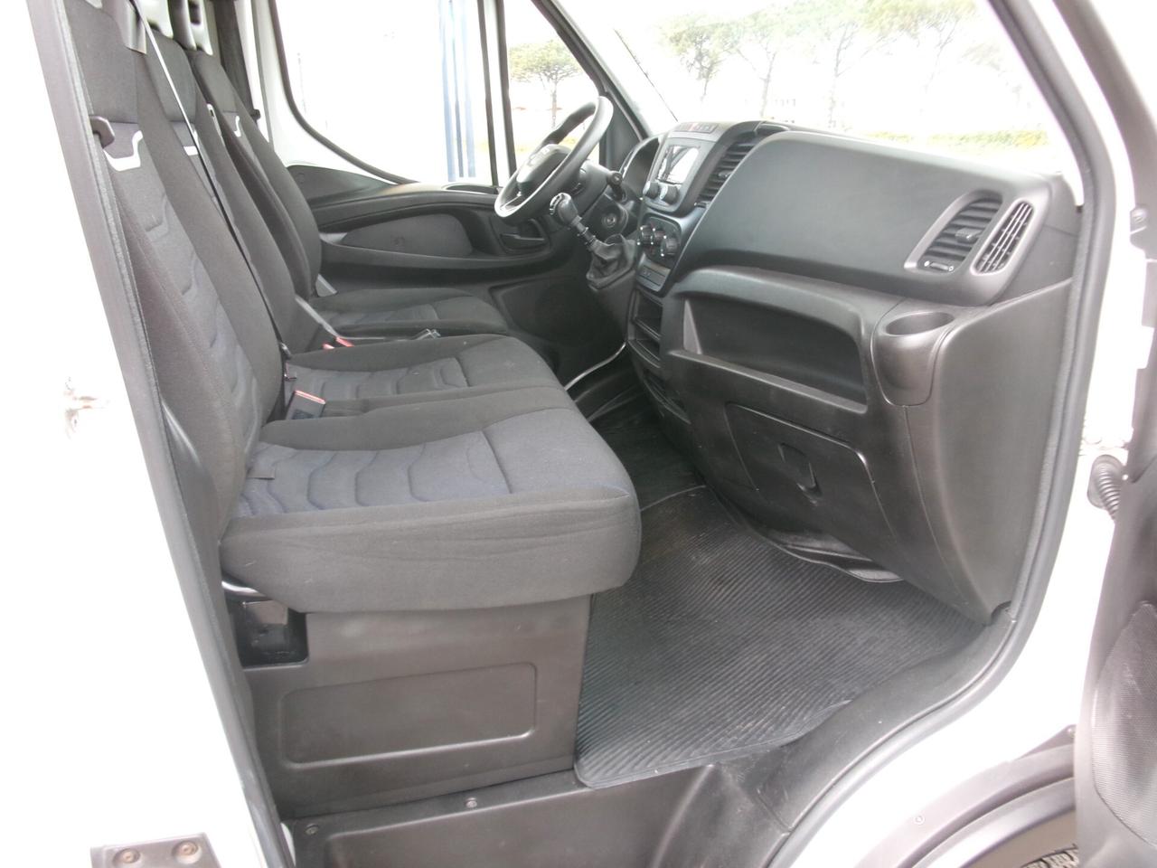 Iveco Daily 35C14 2.3 140CV E6D BOX+PEDANA CARICATRICE 8Q