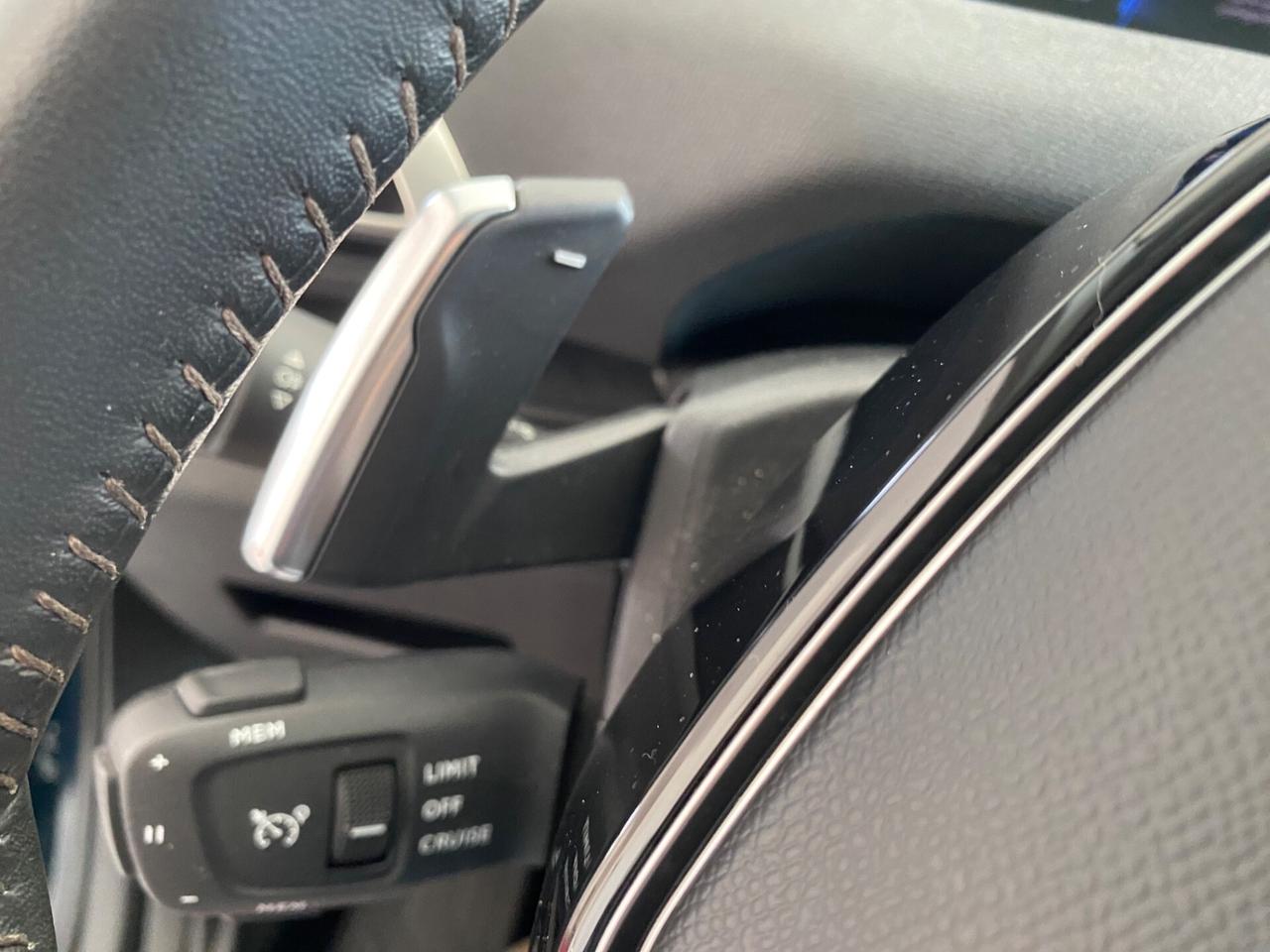 Peugeot 3008 130cv EAT8 GT PACK+F1 IVA 104 2023