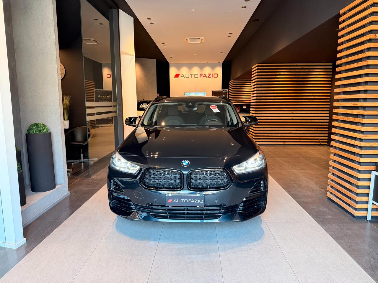 Bmw X2 sDrive18d Business-X