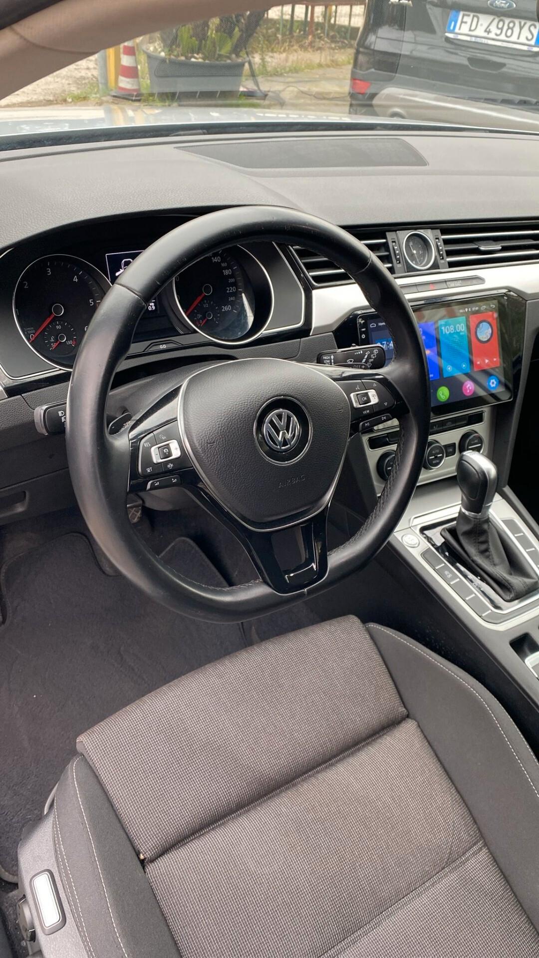 Volkswagen Passat 2.0 TDI DSG Business BlueMotion Technology