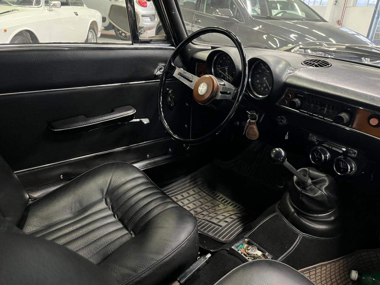 Alfa Romeo GT JUNIOR 1300