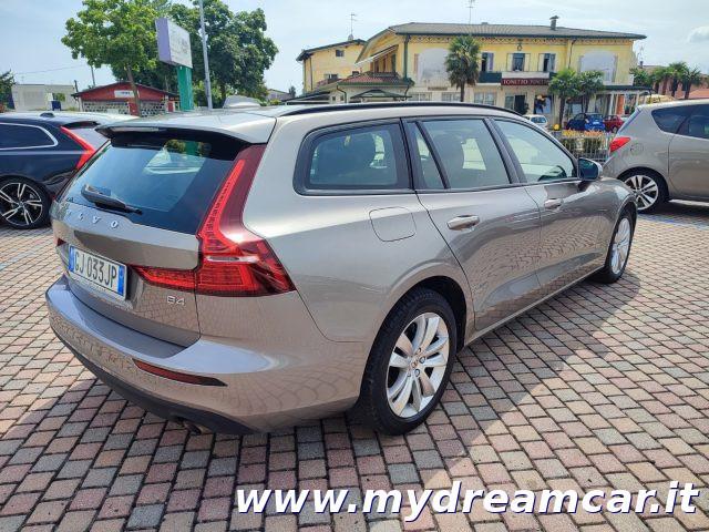 VOLVO V60 B4 (d) Geartronic Momentum Business