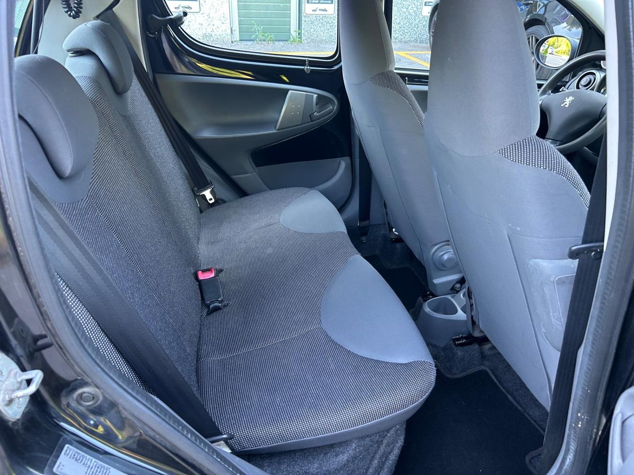 Peugeot 107 1.0 68CV 5p. Plaisir*Neo patentati *