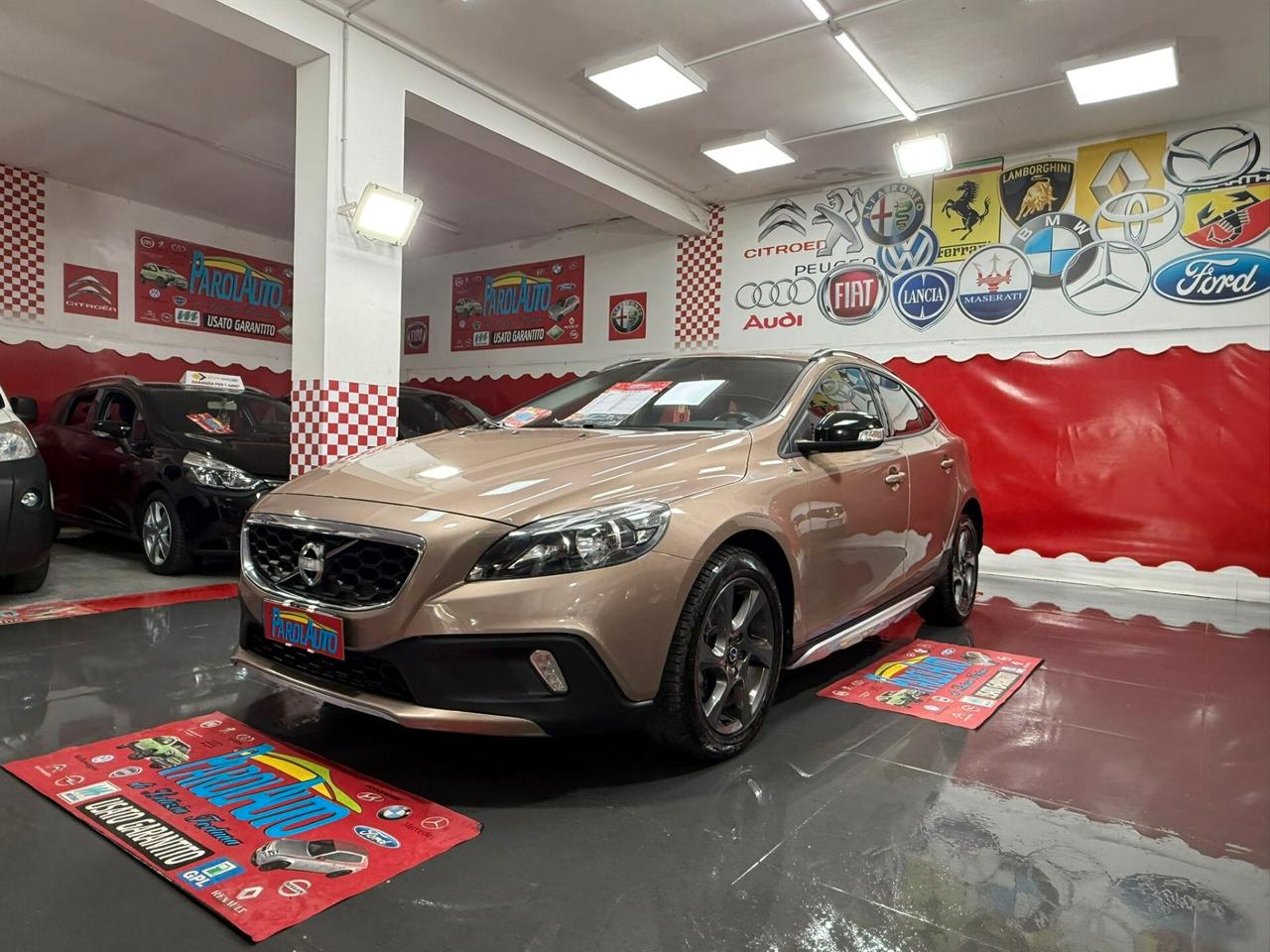 Volvo V40 Cross Country D2 1.6 114cv - 2014