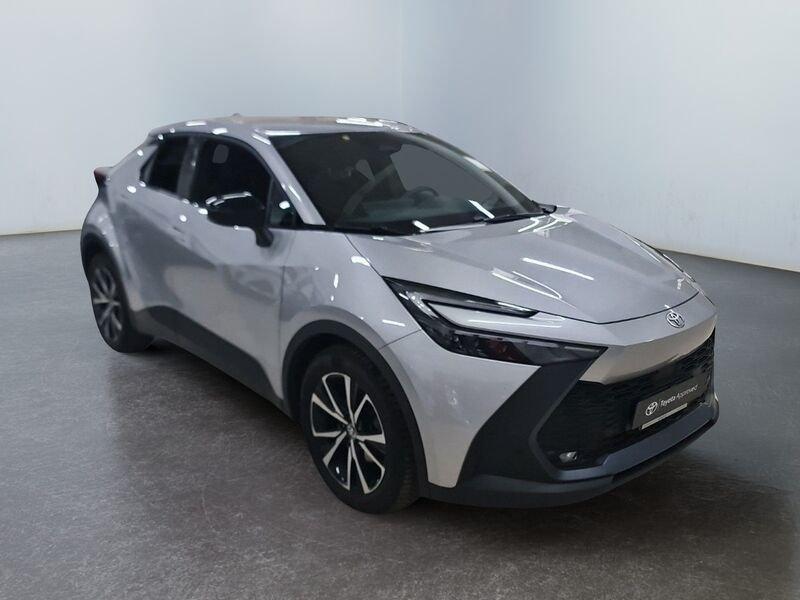 Toyota C-HR 2.0 HV E-CVT Trend