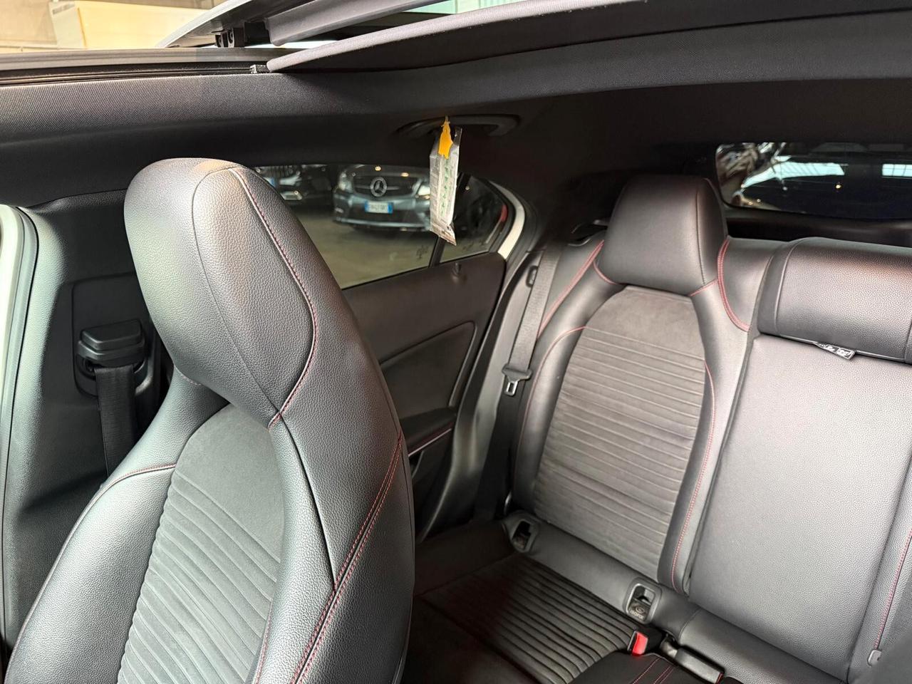 Mercedes-benz A 200 Premium AMG CDI Dark Night Edition