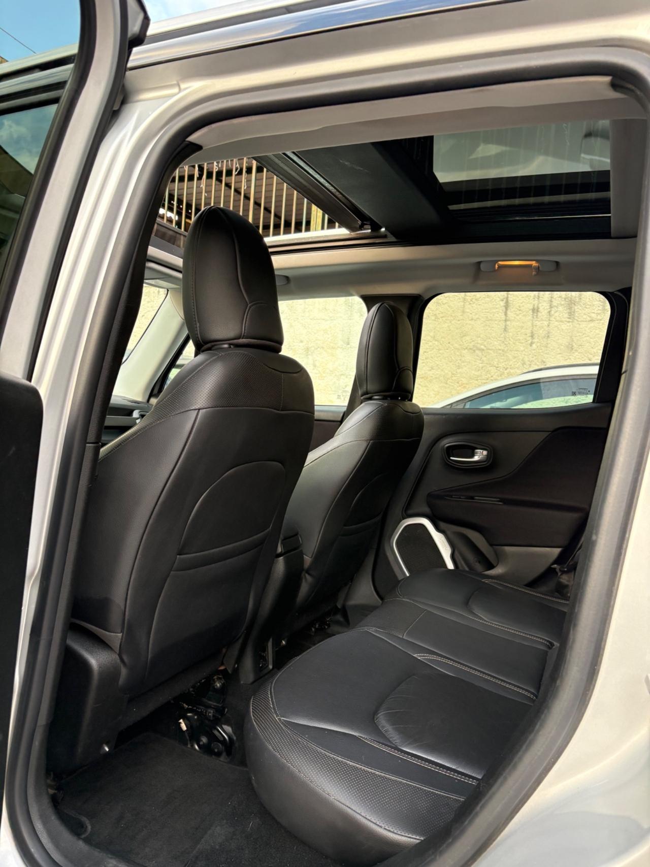Jeep Renegade 4x4 tetto apribile gancio traino