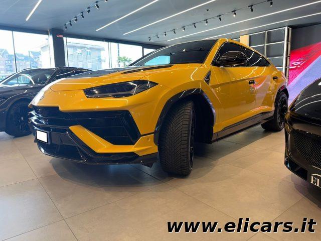 LAMBORGHINI Urus 4.0 Performante