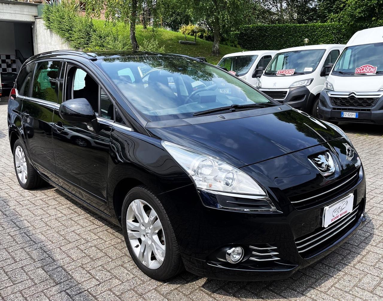 Peugeot 5008 1.6 Hdi - 7 Posti - Tetto Panoramico